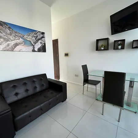 Apartment One Bedroom Penthouse Gzira