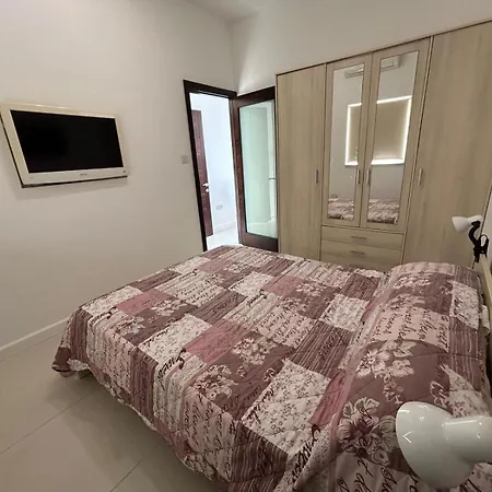 Apartment One Bedroom Penthouse *
