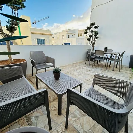 One Bedroom Penthouse Apartment