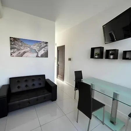 & Modern Penthouse *