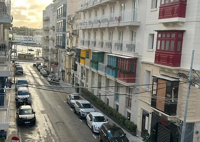 & Modern Penthouse Апартаменты *