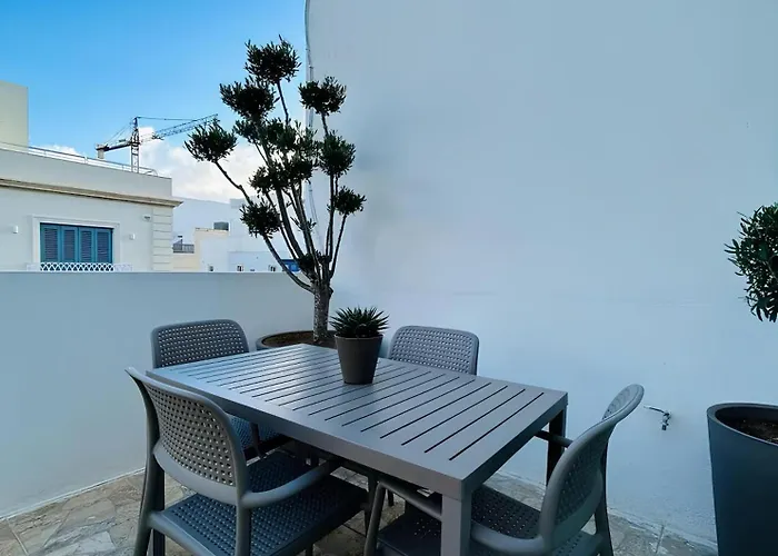 & Modern Penthouse * Gzira