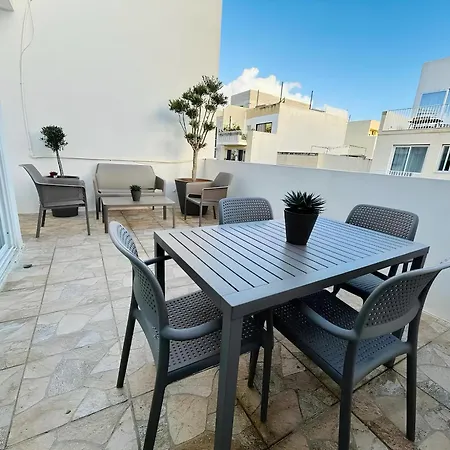 & Modern Penthouse Lägenhet